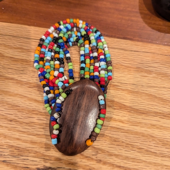Wood and bead stretchy bracelet - Picture 3 of 4